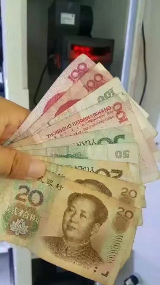 【盛馬】自動(dòng)售貨機(jī)